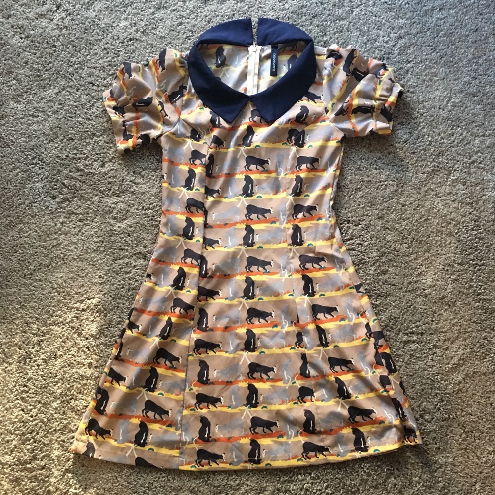 Peppermint Sz small fit and flare dress